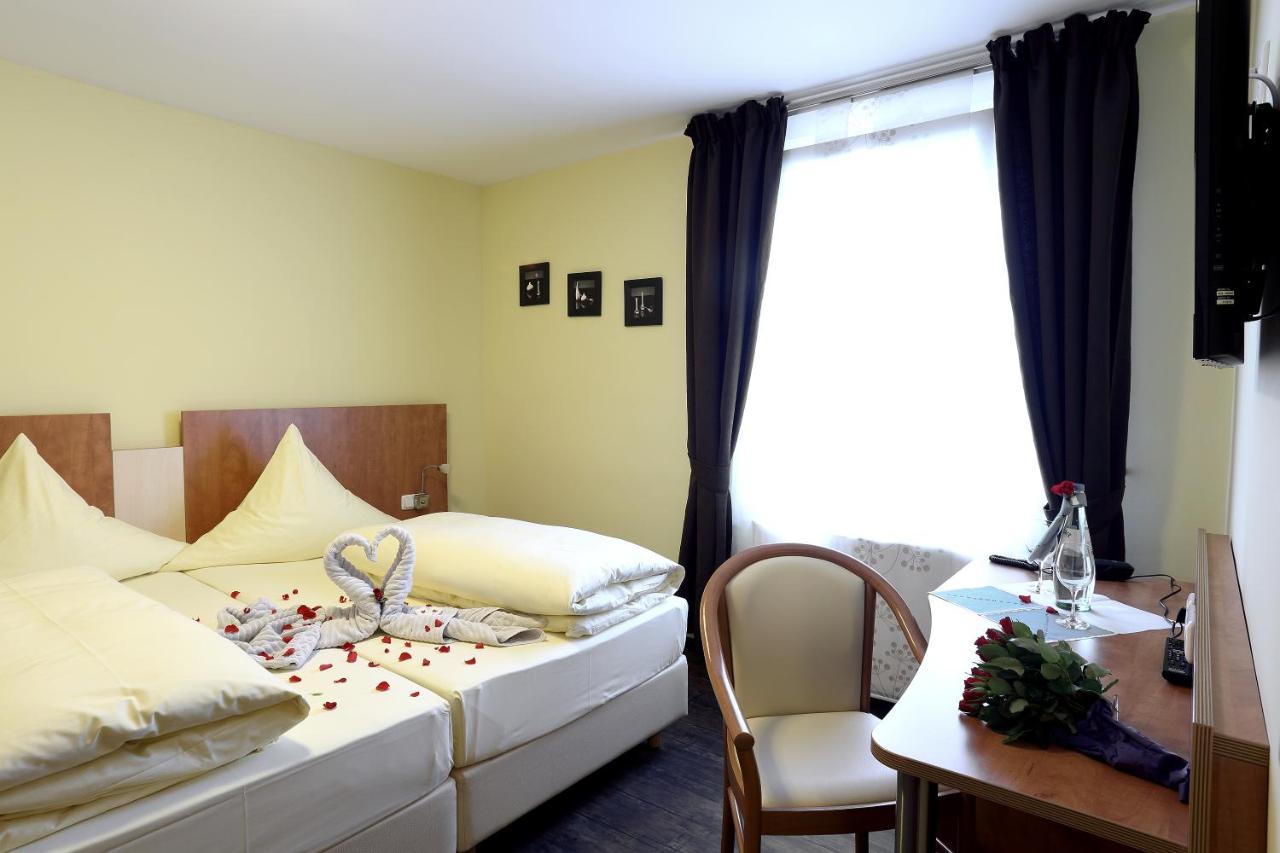 Hotel Europa - Restaurant Rüsselsheim Extérieur photo